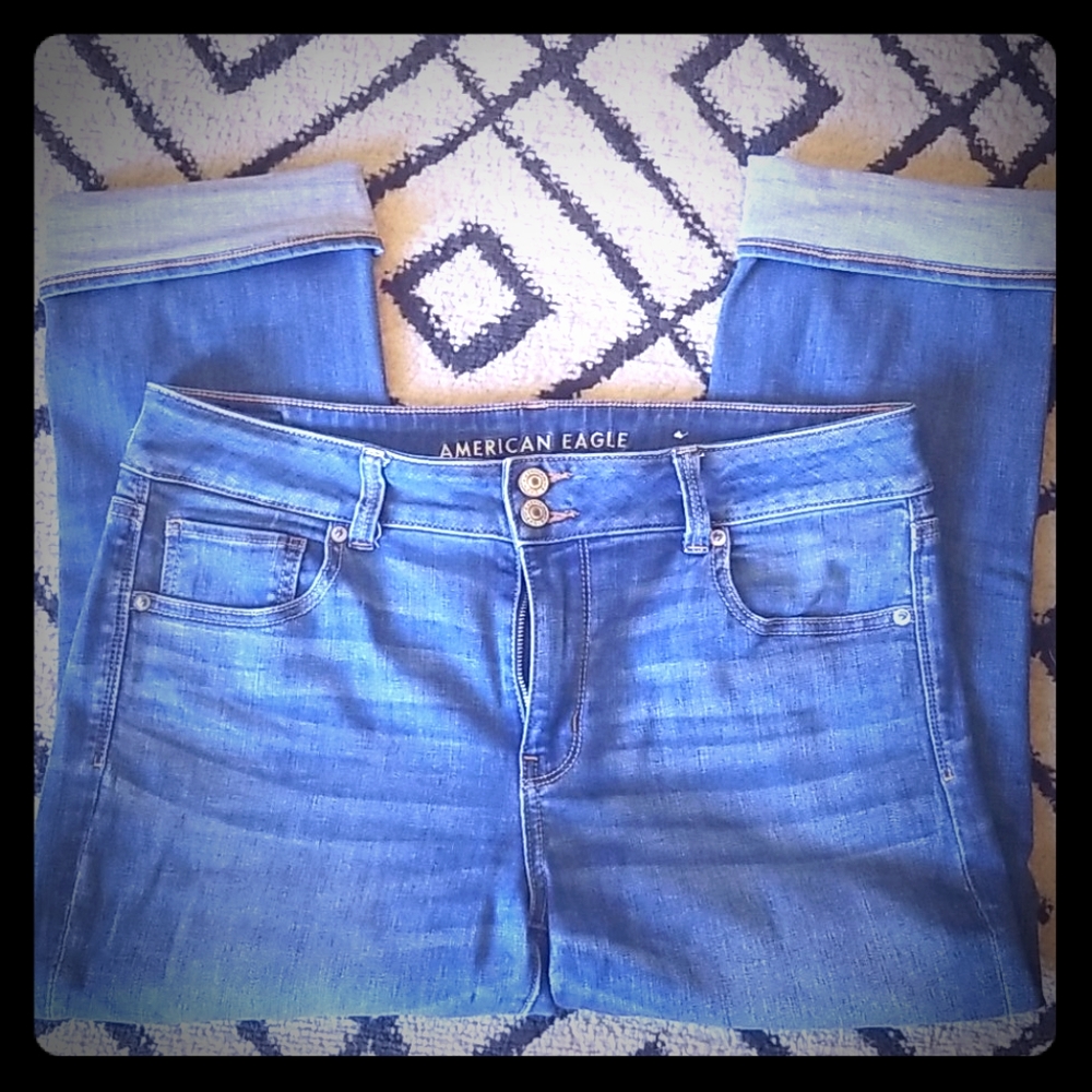 American Eagle Artist Crop Jean 14R